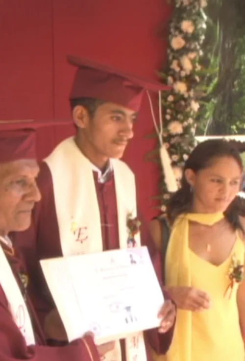 De la Calle a la Escuela